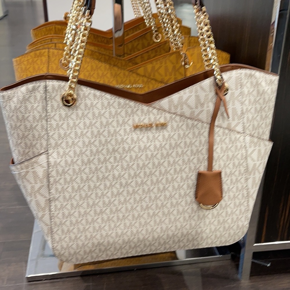 MICHAEL KORS LARGE X CHAIN LOGO SHOULDER BAG